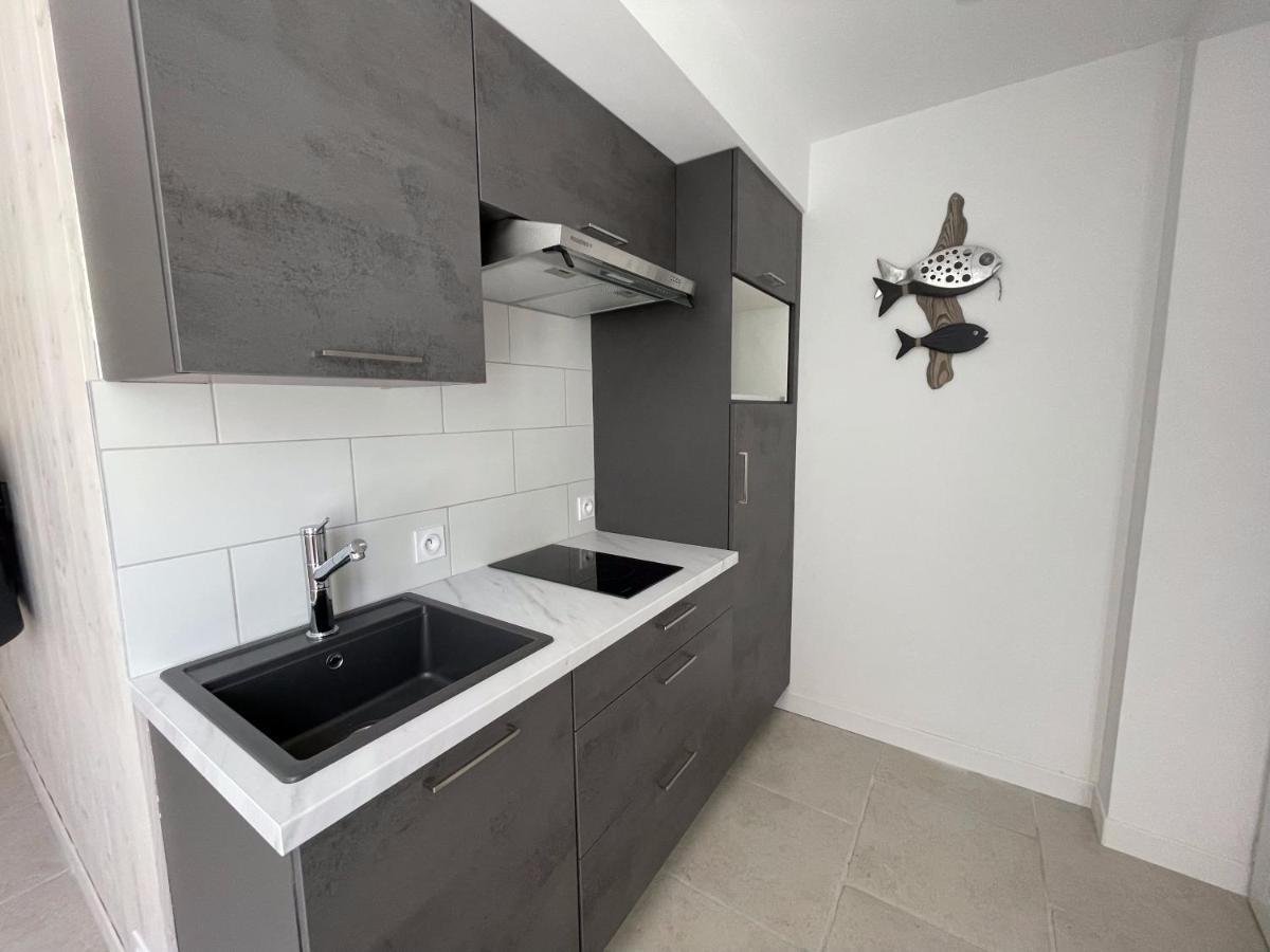 Le Petit Navire Apartment La Flotte Exterior photo
