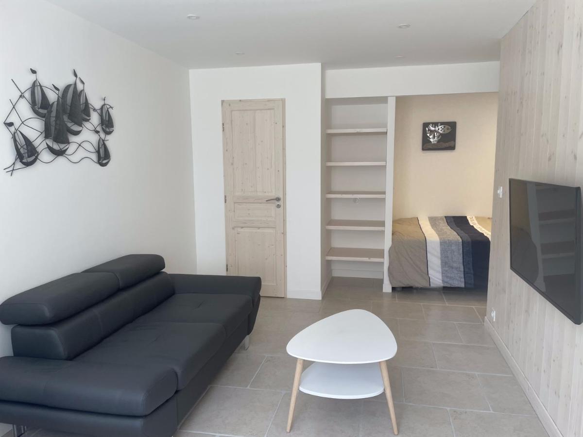 Le Petit Navire Apartment La Flotte Exterior photo